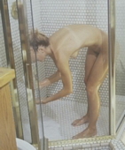 Cliquez sur cette photo gratuite de sous les jupes bain 2 pour accder  la zone membre de sous les jupes.